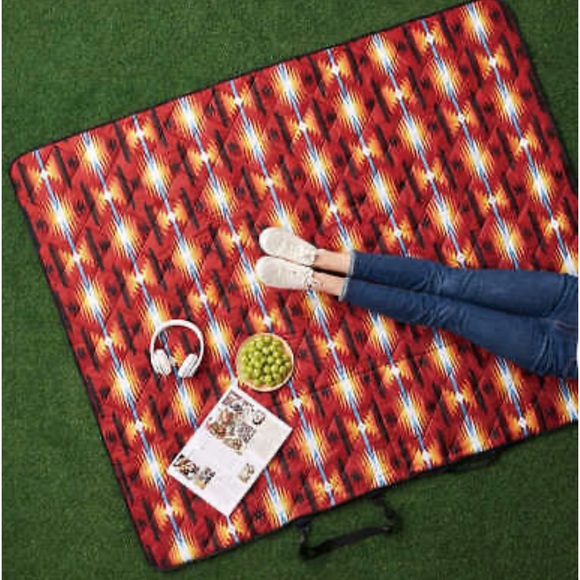 NWT PENDLETON Outdoor Packable Blanket 60X72 multi purpose blanket Red/… - Picture 8 of 14